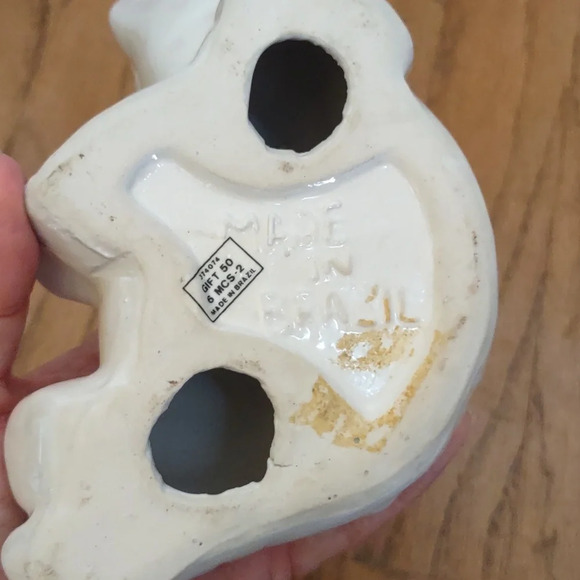 Vintage White Porcelain Elephants Made in Brazil Set of 3 - Picture 9 of 12